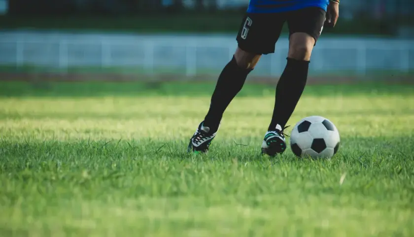 W jaki sposób taktyka decyduje o wyniku meczu: szachy na murawie